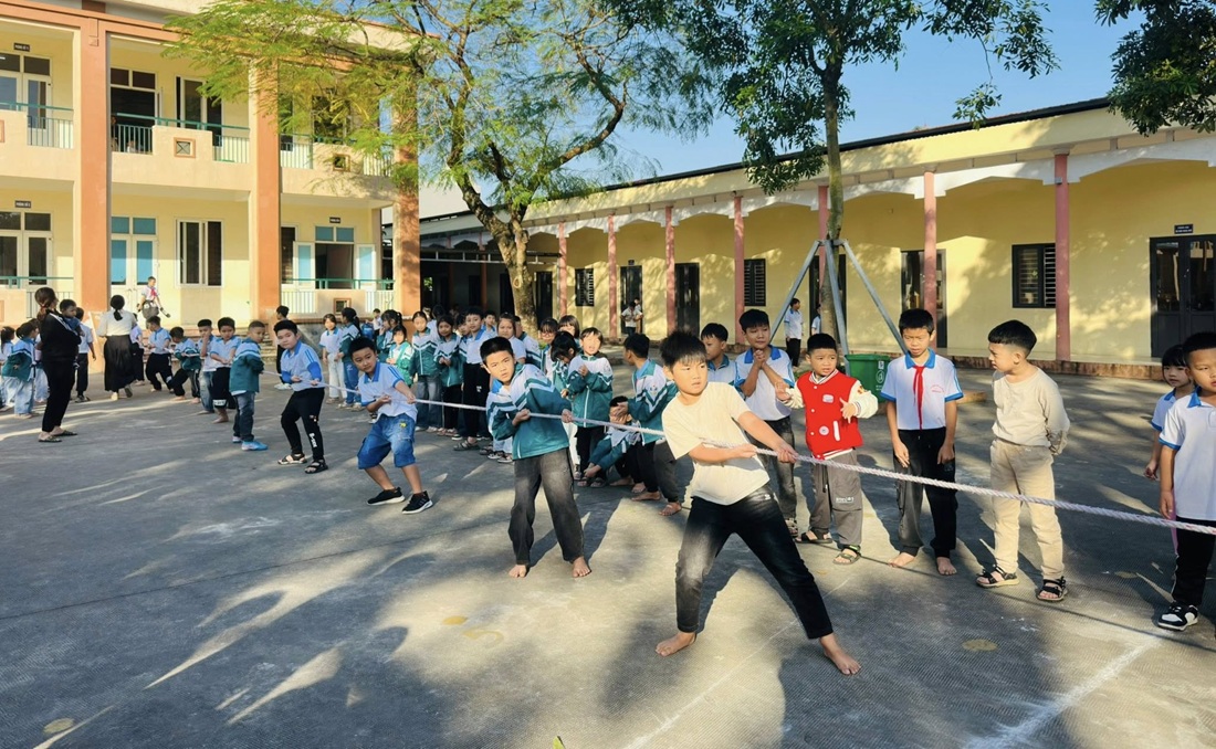 TRƯỜNG TIỂU HỌC MINH HẢI - CÁC HOẠT ĐỘNG CHÀO MỪNG NGÀY NHÀ GIÁO VIỆT NAM 20/11